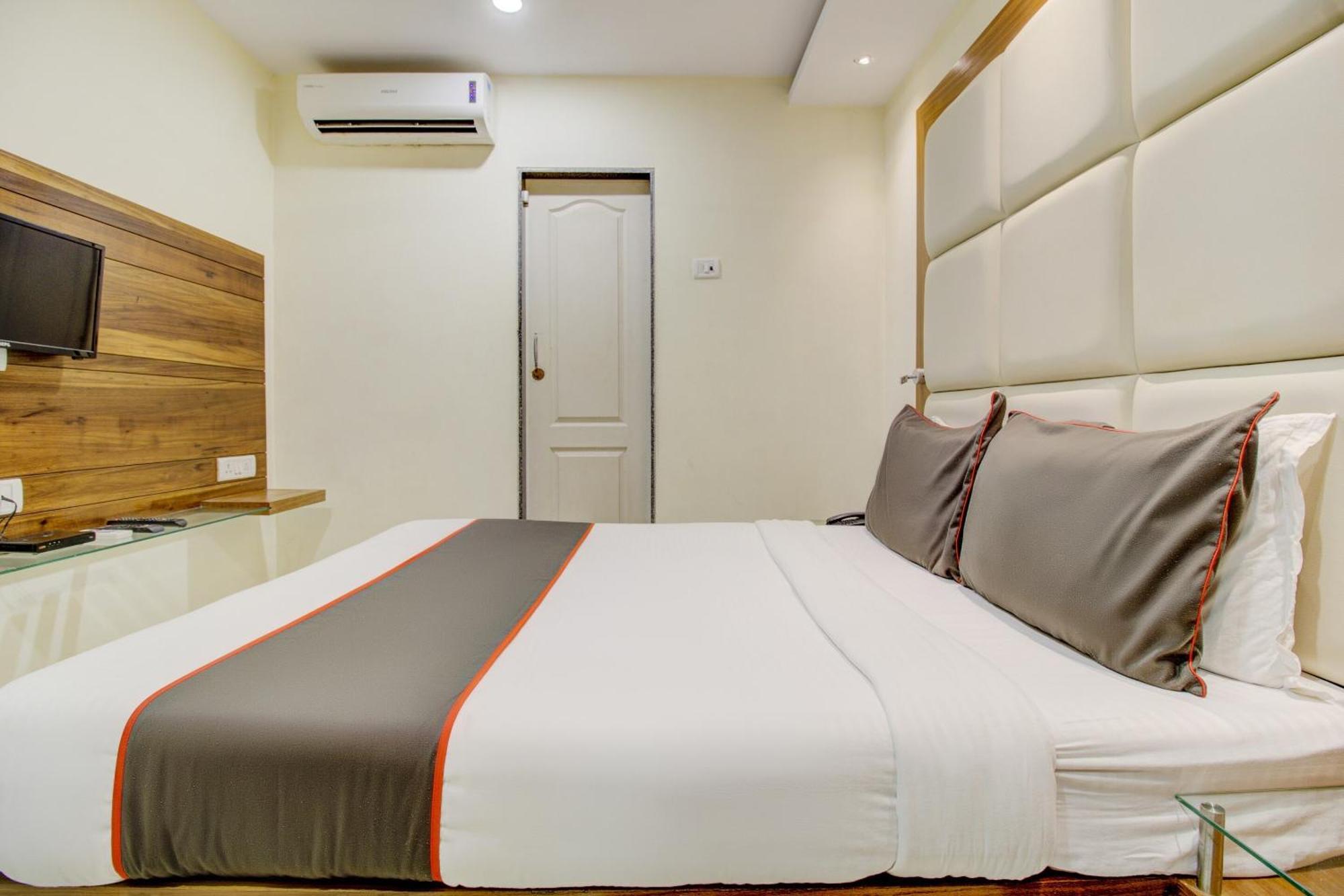 Hotel O Address Inn ムンバイ エクステリア 写真