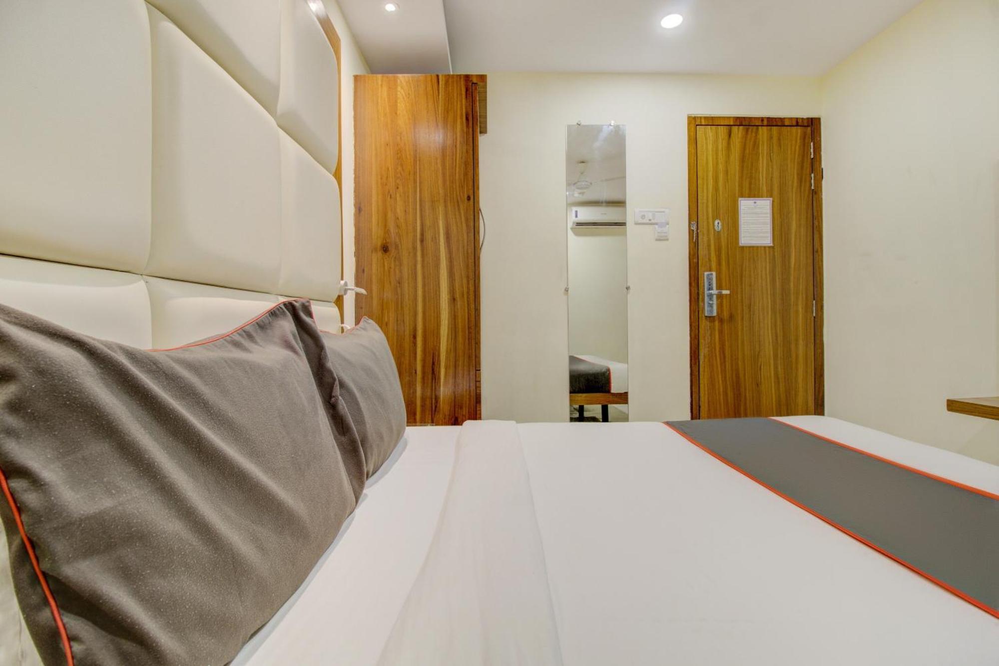Hotel O Address Inn ムンバイ エクステリア 写真