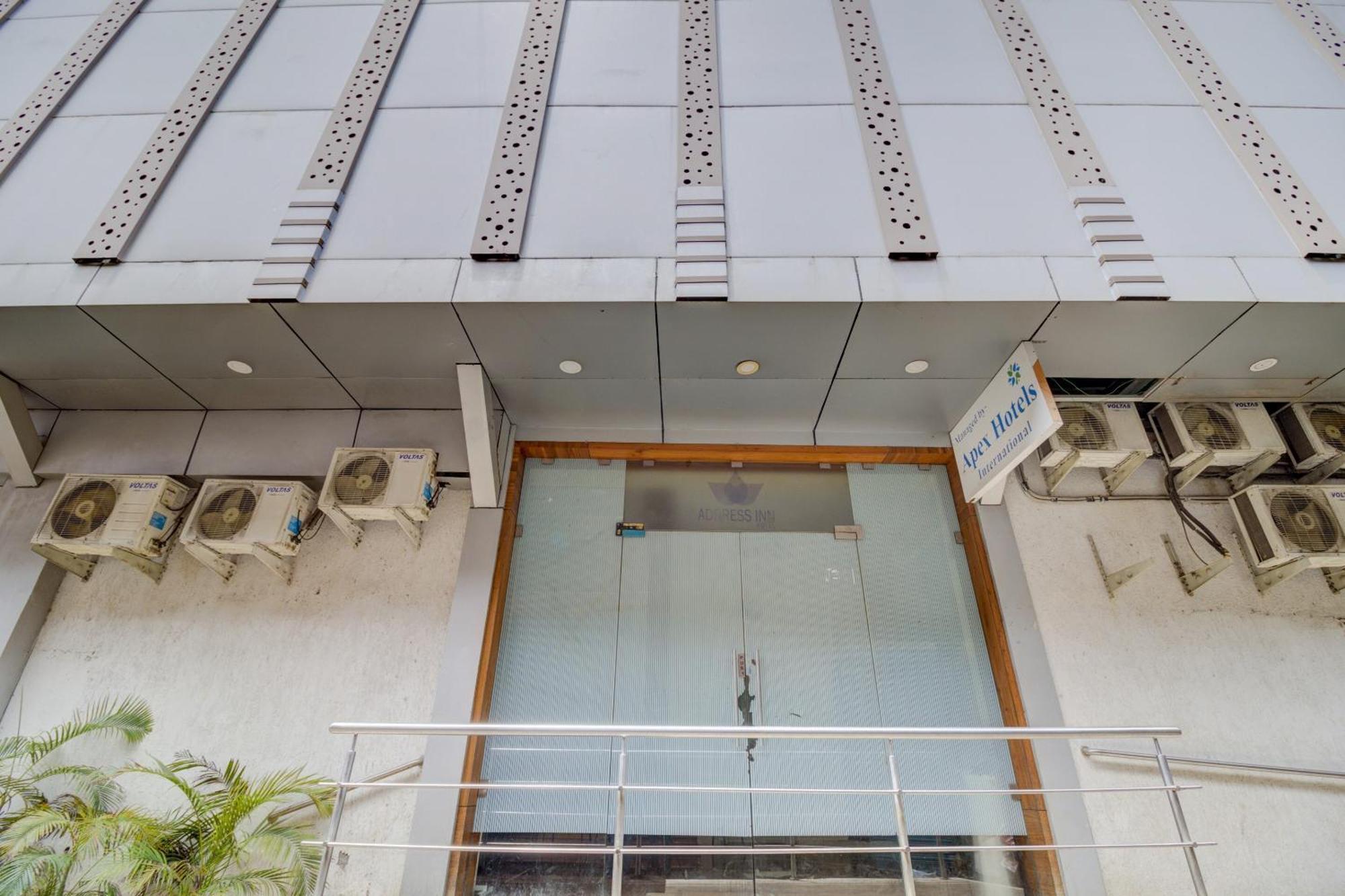 Hotel O Address Inn ムンバイ エクステリア 写真