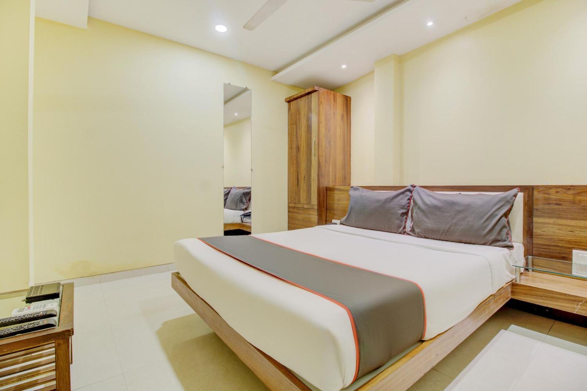 Hotel O Address Inn ムンバイ エクステリア 写真